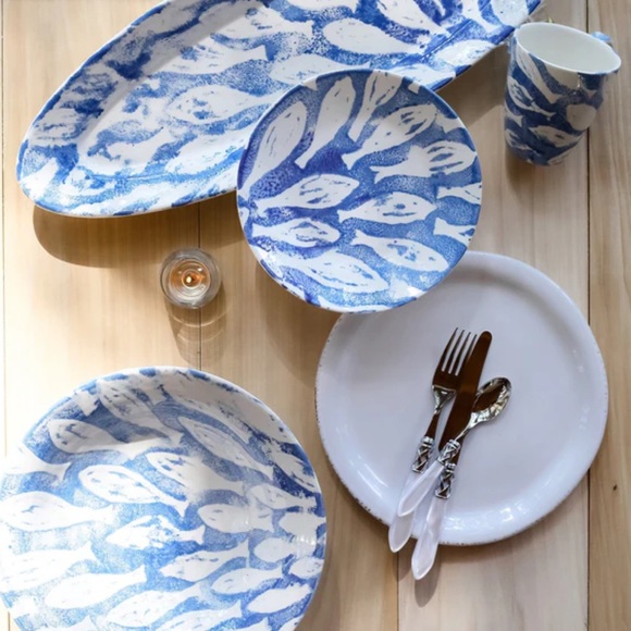 Pair of Vietri School of Fish Salad Plates - Picture 10 of 10